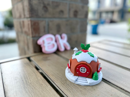 Enchanting Cinnamon Roll Fairy House Tea Light Holder - Festive Christmas Fruit Cake Decoration