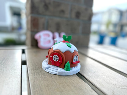 Enchanting Cinnamon Roll Fairy House Tea Light Holder - Festive Christmas Fruit Cake Decoration