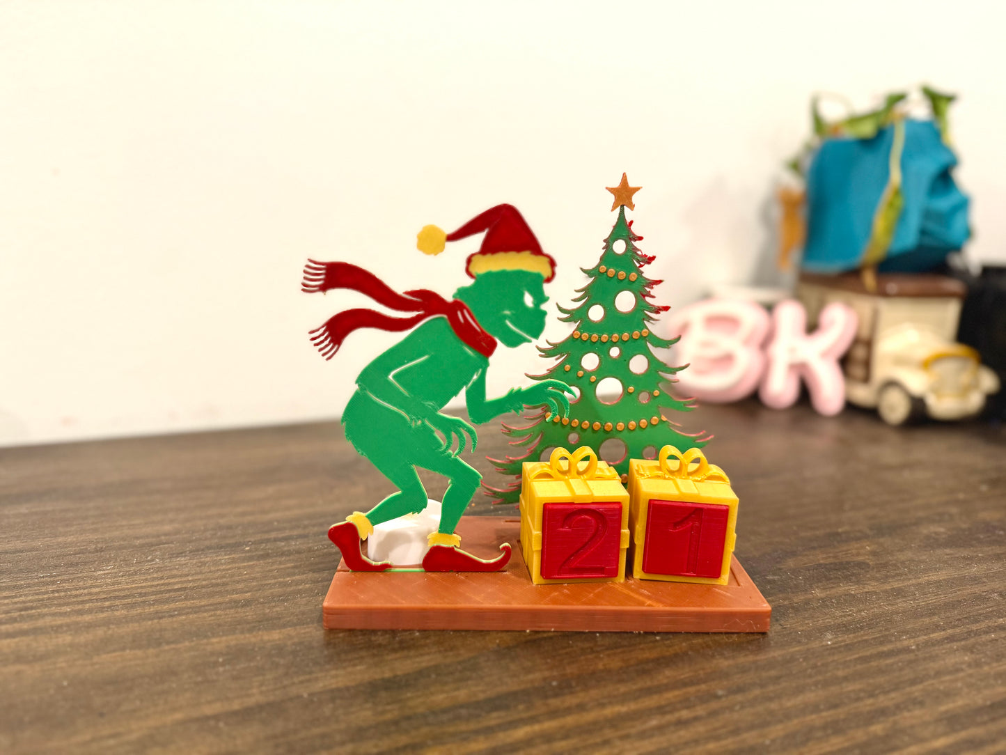 3D Printed Grinch-Inspired Christmas Countdown Tea Light Decor