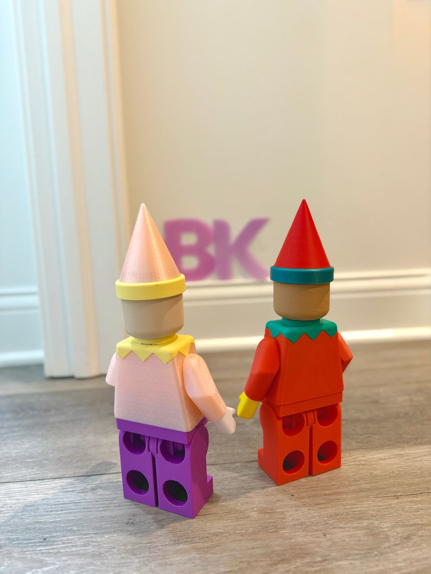 Custom Brick-Style 'Elf on Shelf'-inspired Buddy – 3D Printed & Fully Personalized
